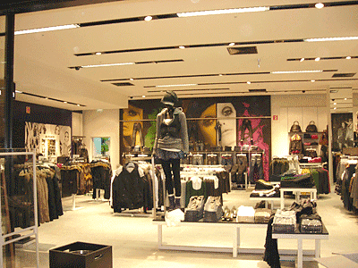 Impianto elettrico e tecnologico del punto vendita Bershka di Vibo Valentia