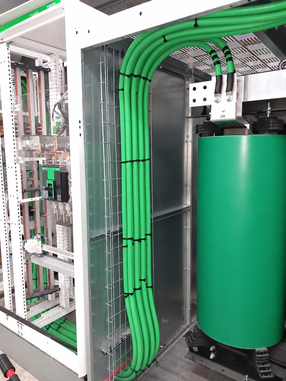 Quadro elettrico Schneider realizzato e cablato da DIENDI